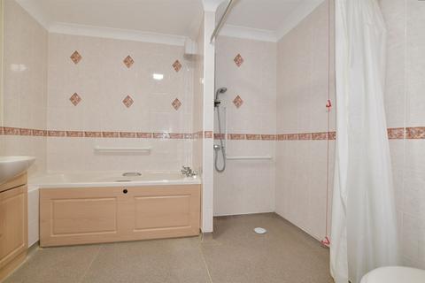 2 bedroom flat for sale - Glen View, Gravesend, Kent
