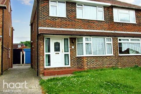 3 bedroom semi-detached house to rent, Patterdale Road, Dartford