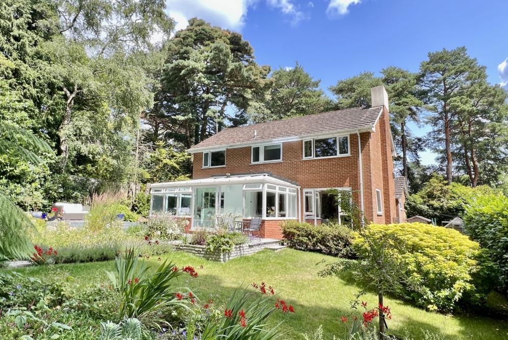 Ashley Heath, BH24 2HY 4 bed detached house for sale £700,000