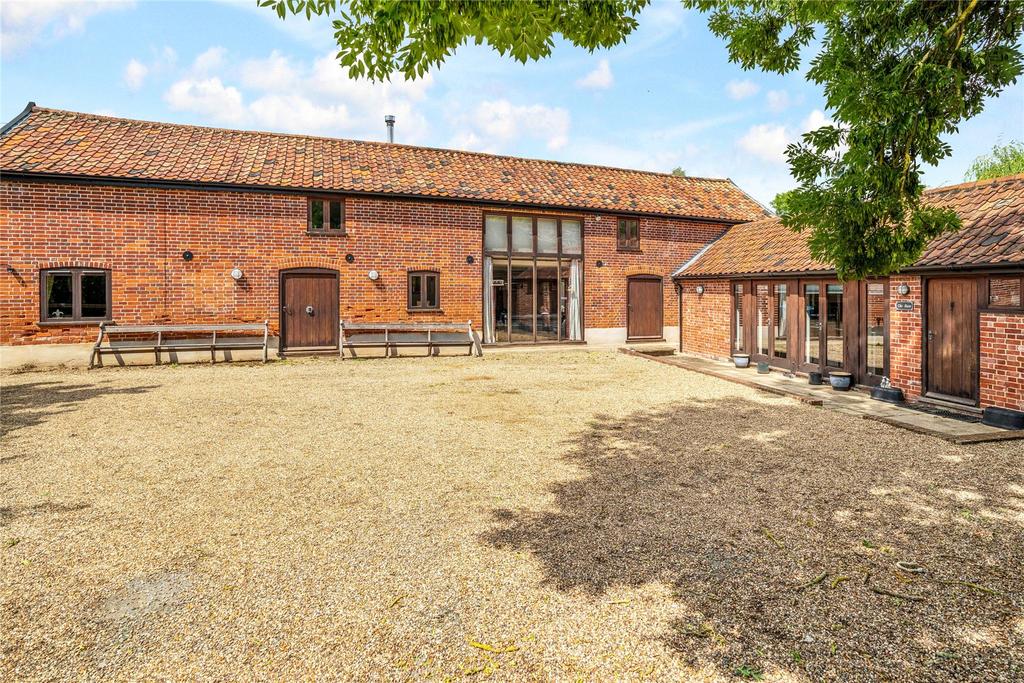 Kelsale, Saxmundham, Suffolk, IP17 4 bed detached house for sale £850,000