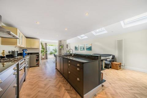 48 Sarsfeld Road, London, SW12 8HN
