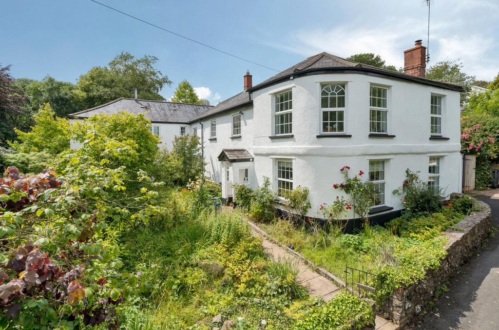 Oakford, Tiverton, Devon, EX16 4 bed semidetached house for sale £