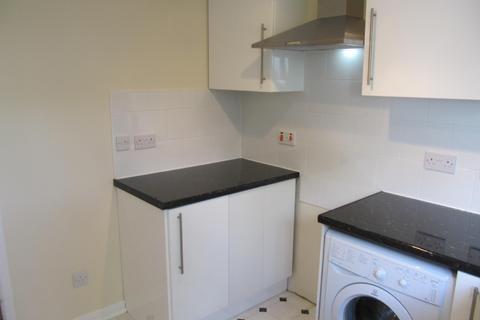 1 bedroom flat to rent, 10 Windsor Crescent, Flat 1/1, Clydebank, G81 3AE