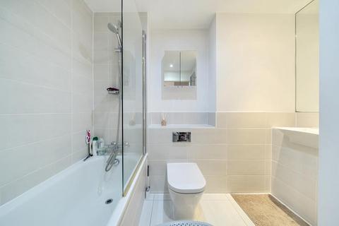 2 bedroom flat for sale, High Wycombe,  Buckinghamshire,  HP12