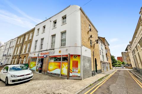 1 bedroom flat for sale, South Street, Gravesend, Kent, DA12