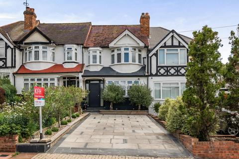 184 Langley Way, West Wickham, BR4 0DT