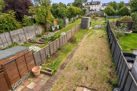 184 Langley Way, West Wickham, BR4 0DT