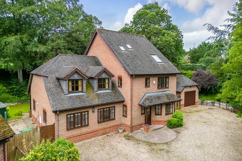 5 bedroom detached house for sale - Newbury,  Berkshire,  RG14