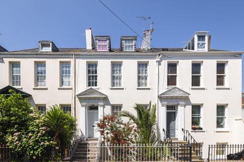 1 bedroom ground floor flat for sale, 25  Duhamel Place, St. Helier, Jersey