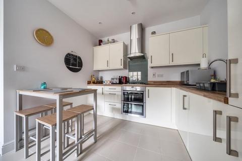4, Wessex Court Crawley Road, Witney, OX28 1HB