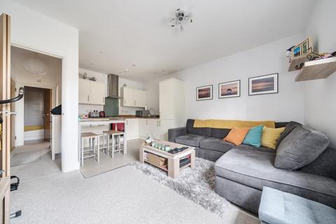 4, Wessex Court Crawley Road, Witney, OX28 1HB