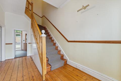 43 Busby Road, Clarkston, Glasgow, G76 7BN