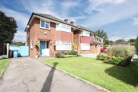 3 bedroom detached house to rent, Blunden Road, Farnborough, Hampshire, GU14