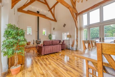 6 bedroom barn conversion for sale, Walnut Grove, Front Street, South Clifton, Newark NG23 7AA