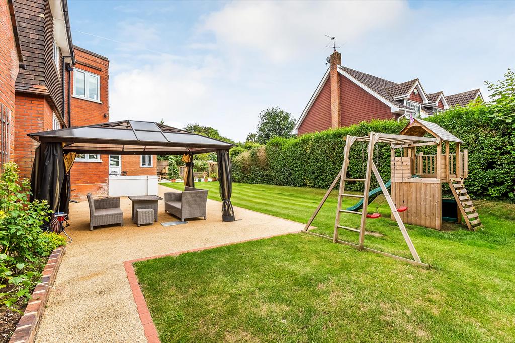 Tangier Road, Guildford, Surrey, GU1. 8 bed detached house for sale £