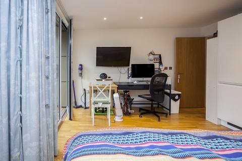 11, Slate House, 11 Keymer Place, London, E14 7QZ
