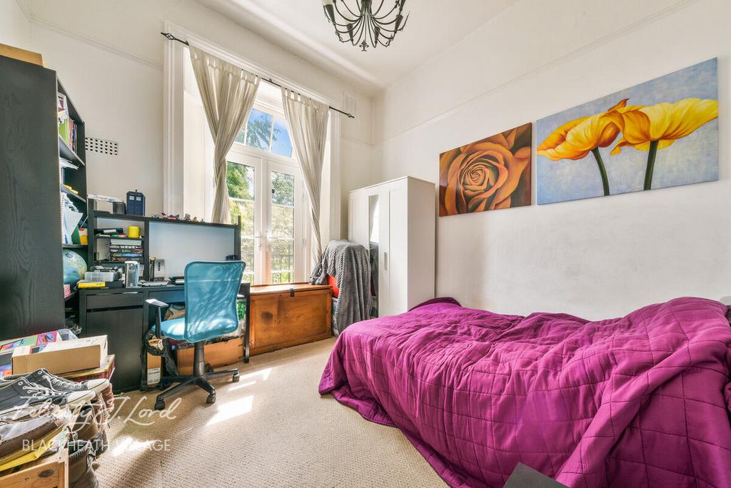 Granville Park, London, SE13 2 bed apartment for sale £515,000