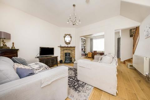 43 Lock Road, Richmond, TW10 7LQ