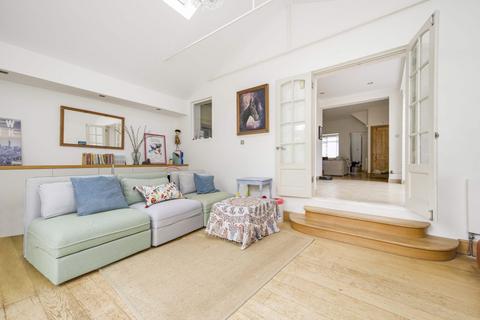 43 Lock Road, Richmond, TW10 7LQ