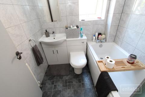 1 bedroom flat for sale, Hampshire SO18