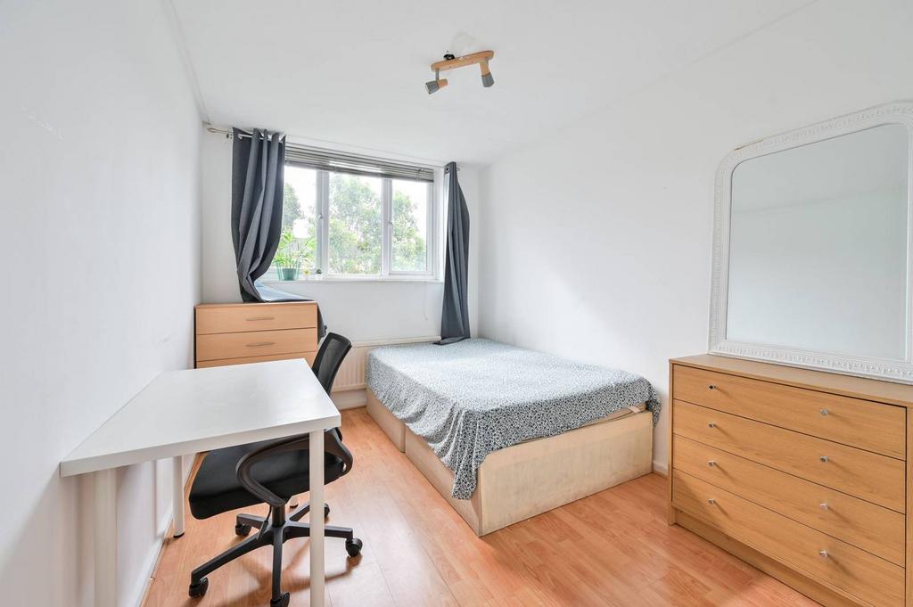 Lucey Way, Bermondsey, London, SE16 6 bed terraced house for sale - £ ...