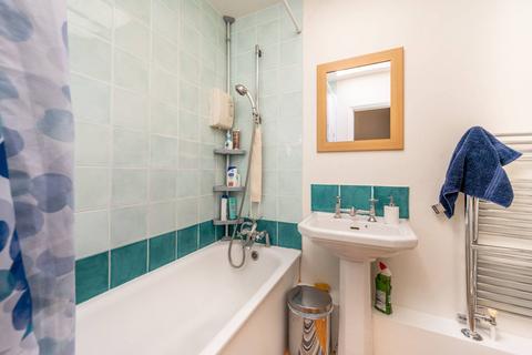 3 bedroom terraced house for sale, Torrens Square, Stratford, London, E15