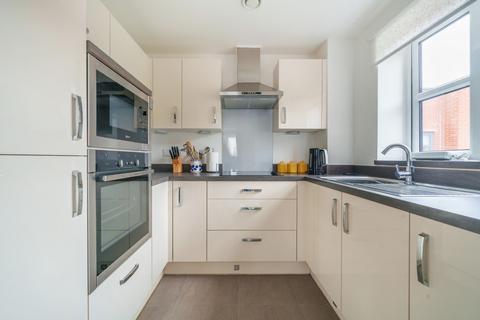 2 bedroom apartment for sale - Caesars Place, Ockford Road, Godalming, GU7