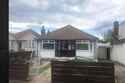 3 bedroom bungalow to rent, Windsor, SL4