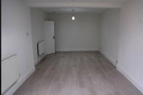3 bedroom bungalow to rent, Windsor, SL4
