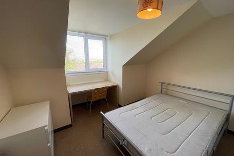2 bedroom flat to rent, Cecil Street, Glasgow, G12