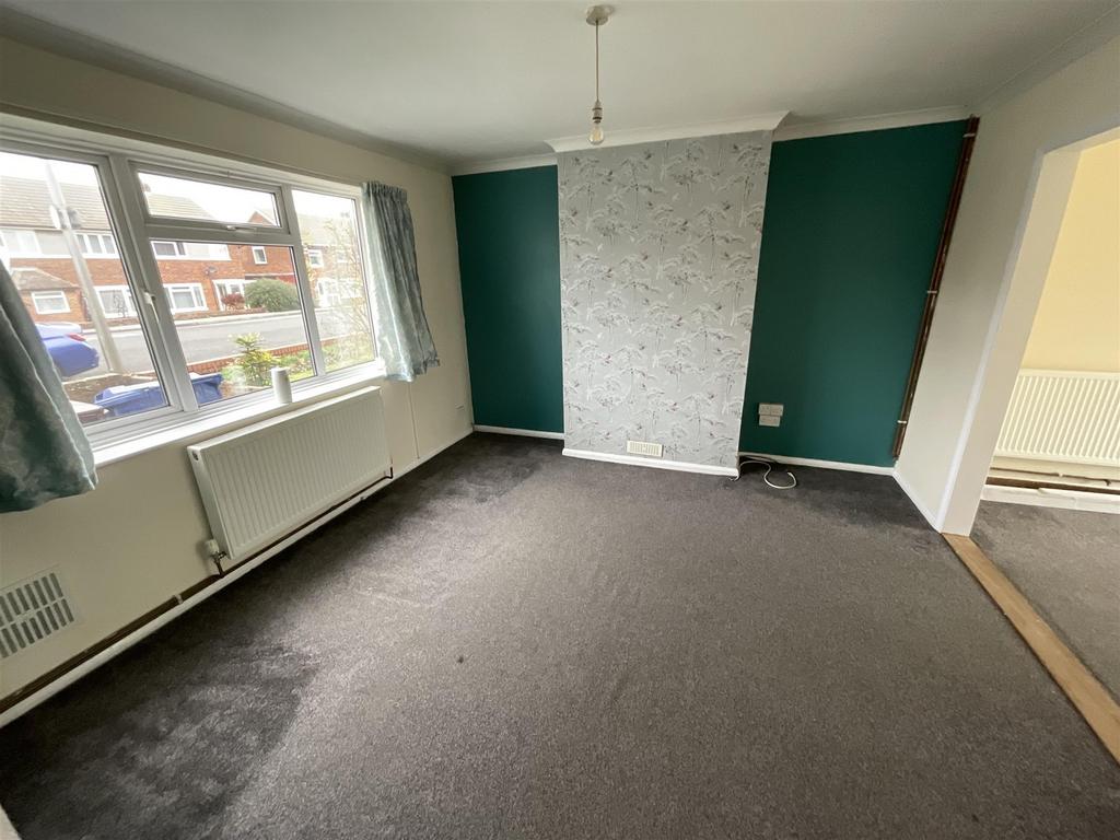 Lower Road, Faversham, Kent 3 bed semidetached house for sale £295,000