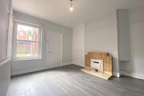 2 bedroom terraced house to rent, Sherbrooke Street, Lincoln, LN2