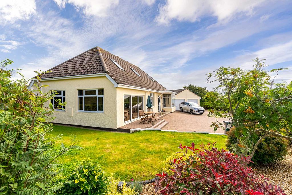 Rowans, Quines Hill, Port Soderick 5 bed detached bungalow for sale £