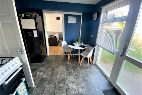 4 Campbell Grove, Grimsby, DN37 9AH