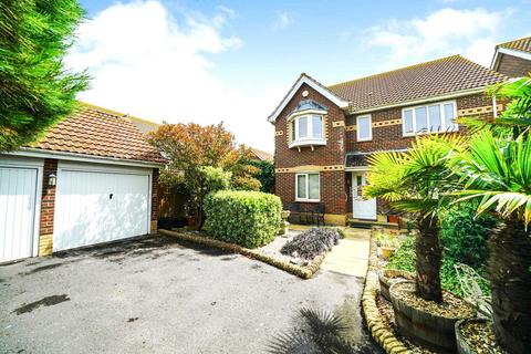 4 bedroom detached house for sale, Jones Square, Selsey