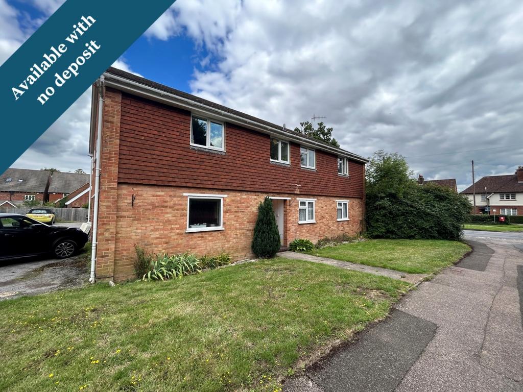 Shelton Close Tonbridge TN10 2 bed ground floor flat £1,200 pcm (£277 pw)