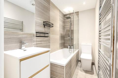 3 bedroom end of terrace house for sale - Factory Place, Wilson Road, Reading, Berkshire, RG30