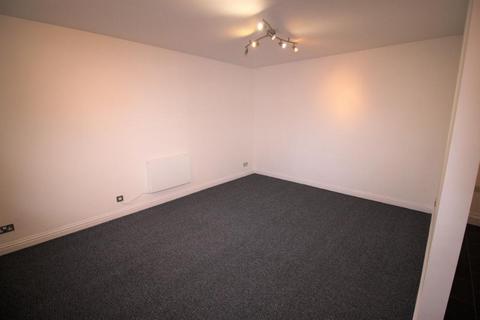 2 bedroom flat to rent, High Street, Brechin DD9