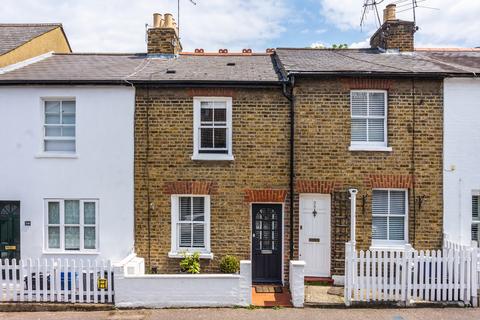 2 bedroom cottage to rent, Princes Road, Richmond TW10