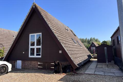 2 bedroom lodge to rent, Isleham Marina, Fen Bank, Ely, Cambridgeshire, CB7