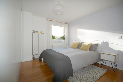 2 bedroom flat for sale, Mill Hill East,  London,  NW7
