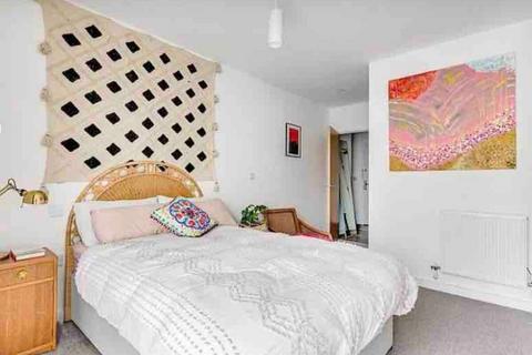 2 bedroom apartment to rent - London Lane, London, E8