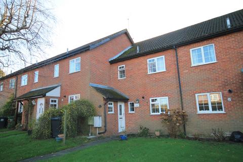 3 bedroom terraced house to rent, Liphook