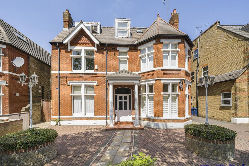 Hamilton Road, Ealing 1 bed flat for sale £400,000