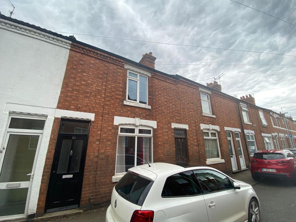 Wood Street, Kettering, NN16 2 bed terraced house £850 pcm (£196 pw)