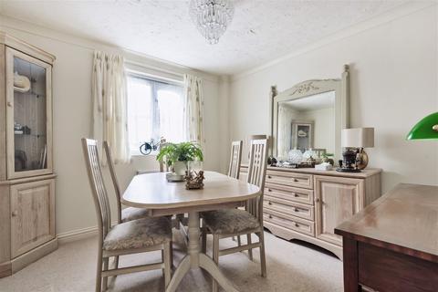 6 Oakleaf Close, Halwill Junction, Beaworthy, EX21 5TY