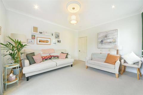 2 bedroom apartment to rent, Prince of Wales Drive, London, SW11