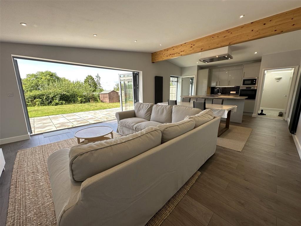 Green Lane, Churchdown, Gloucester, GL3 3 bed bungalow for sale £500,000