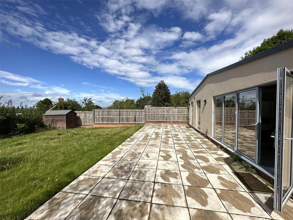 Green Lane, Churchdown, Gloucester, GL3 3 bed bungalow for sale £475,000