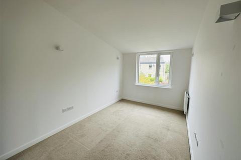 2 Camborne Road, Edgware, HA8 8FD